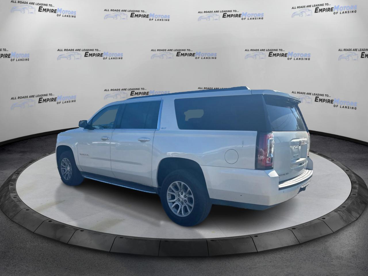 GMC Yukon XL SLT 1/2 Ton 4WD 2015