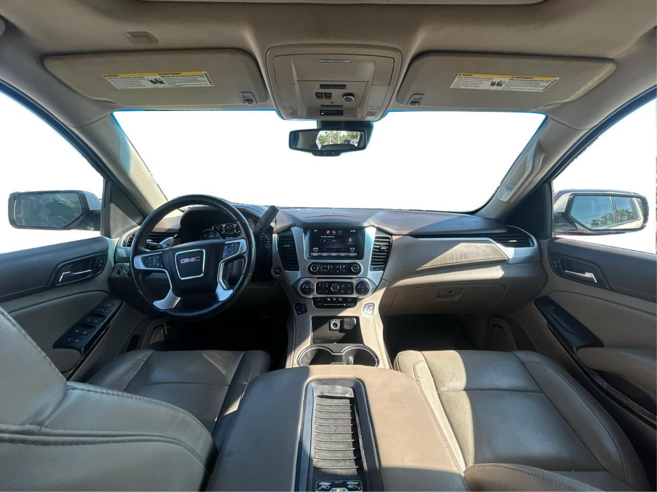 GMC Yukon XL SLT 1/2 Ton 4WD 2015
