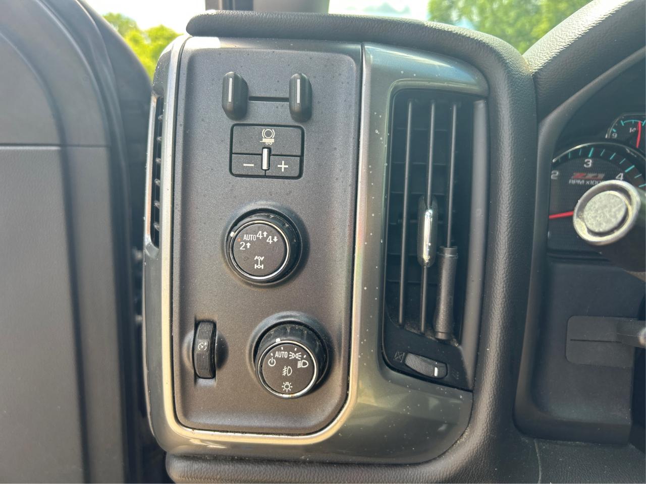 Chevrolet Silverado 1500 LT Crew Cab 4WD 2017