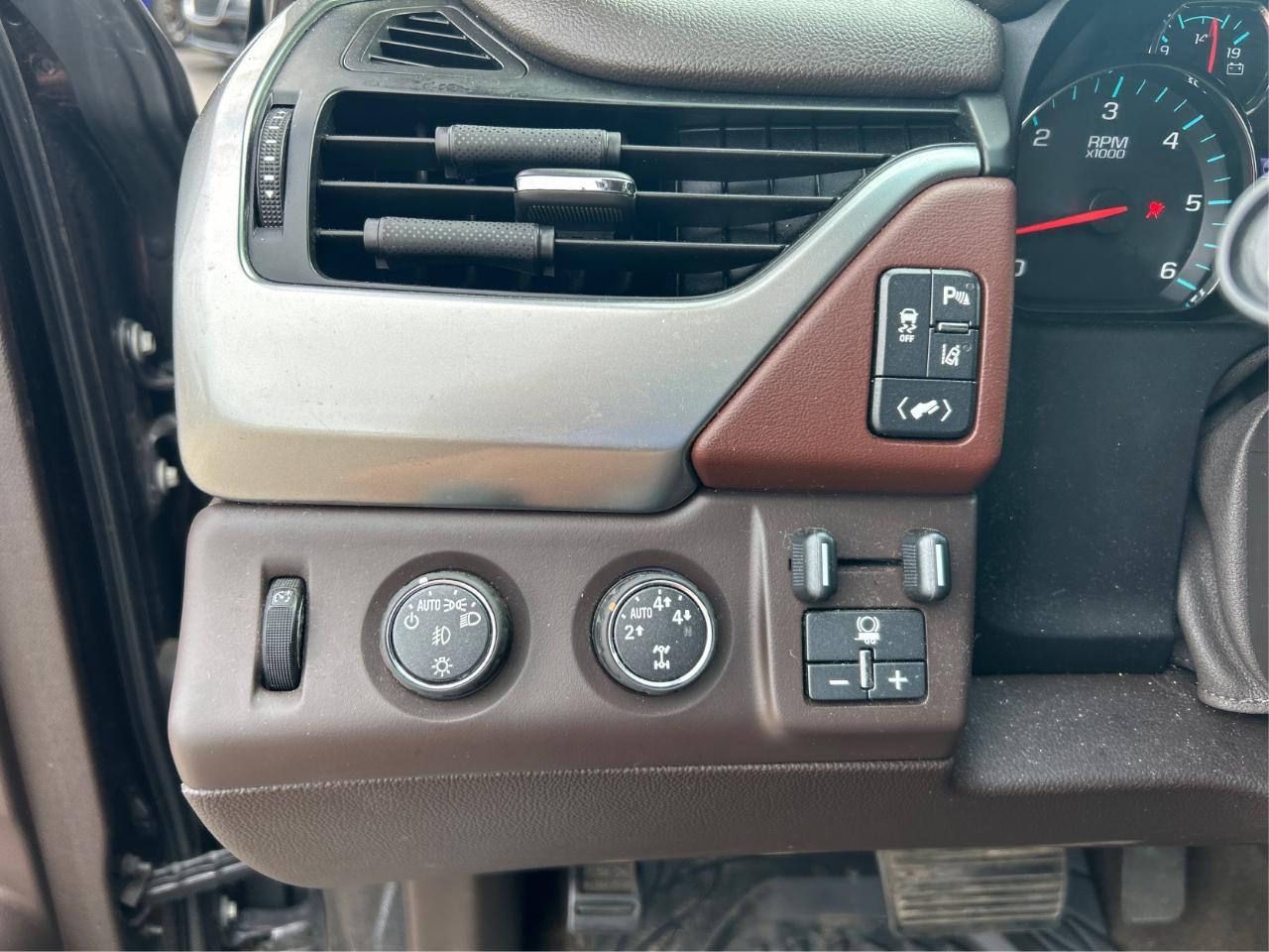 Chevrolet Tahoe LTZ 4WD 2015