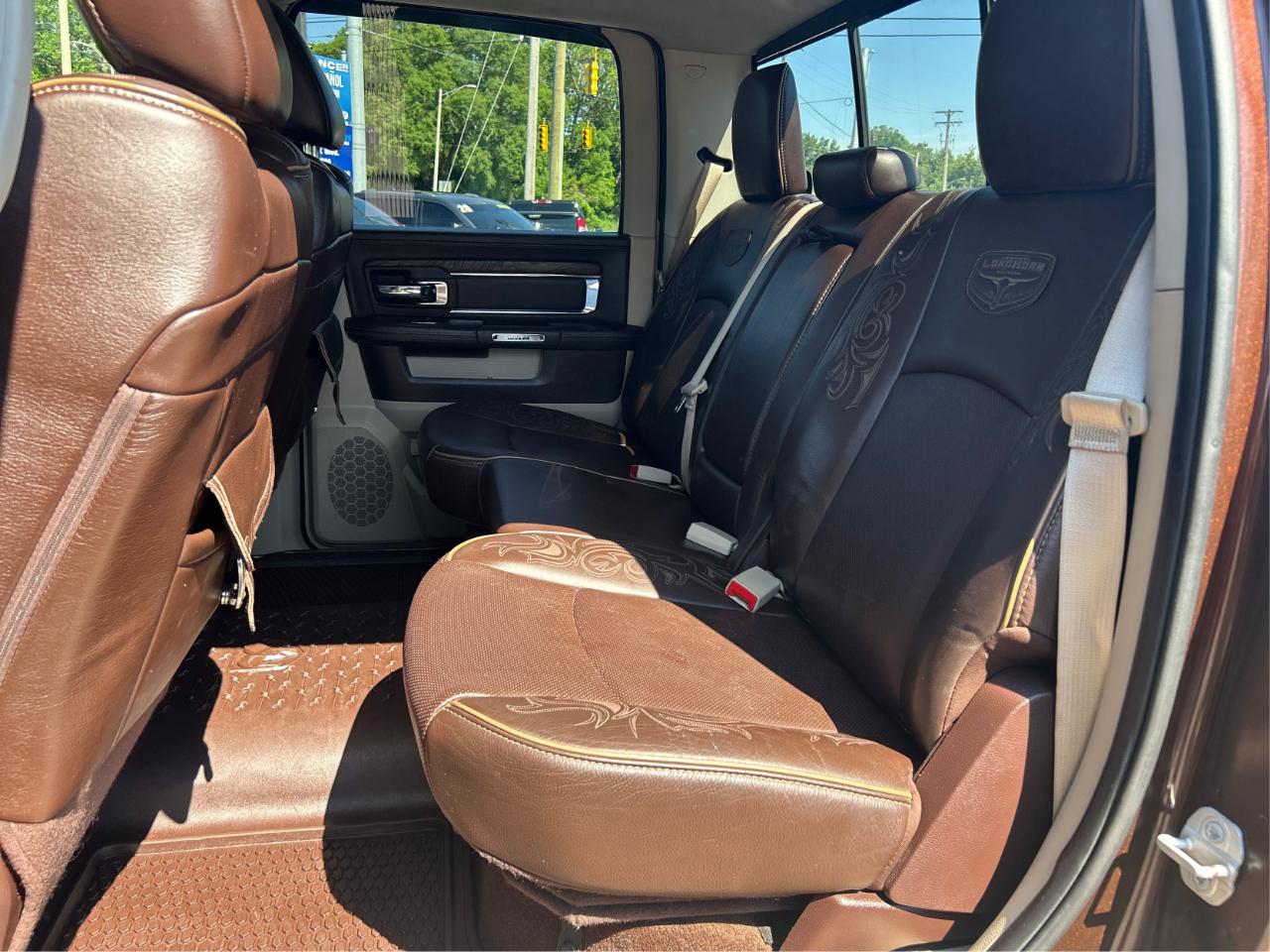 RAM 1500 Longhorn Crew Cab LWB 4WD 2015