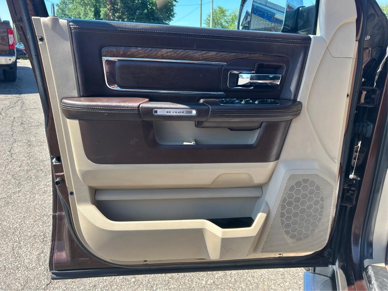 RAM 1500 Longhorn Crew Cab LWB 4WD 2015