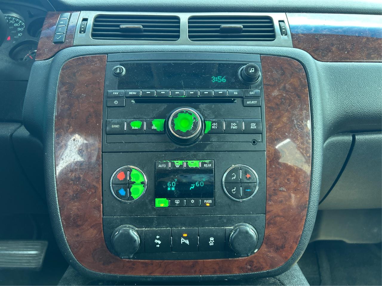 Chevrolet Suburban LTZ 1500 4WD 2013