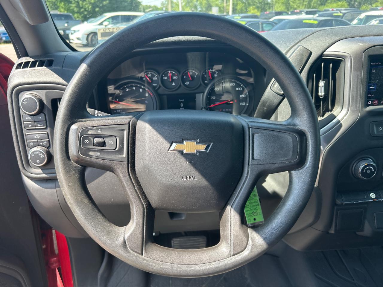 Chevrolet Silverado 1500 Custom Crew Cab Long Box 4WD 2020