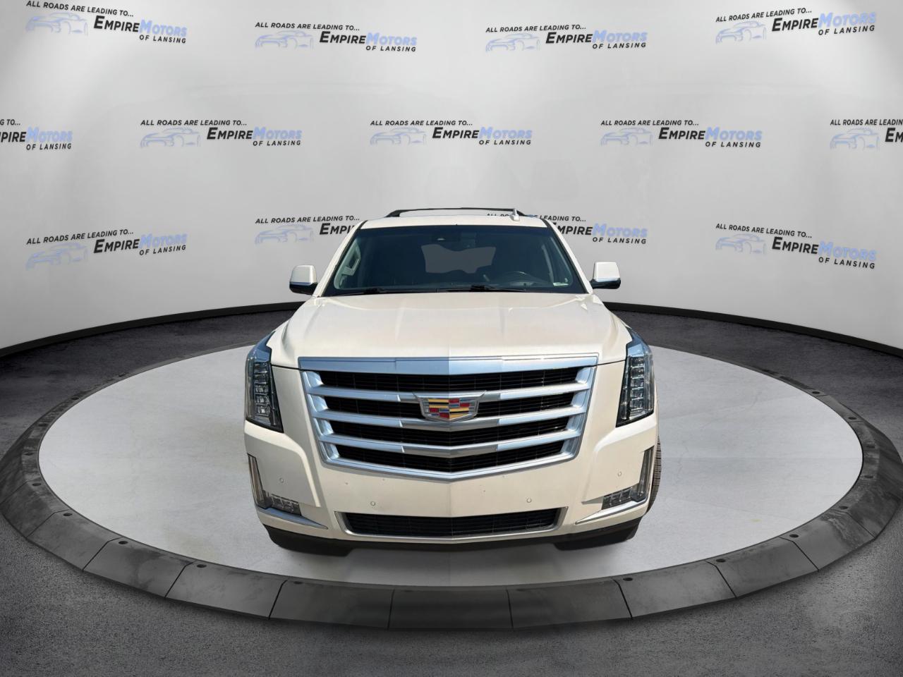 Cadillac Escalade ESV Luxury 4WD 2015
