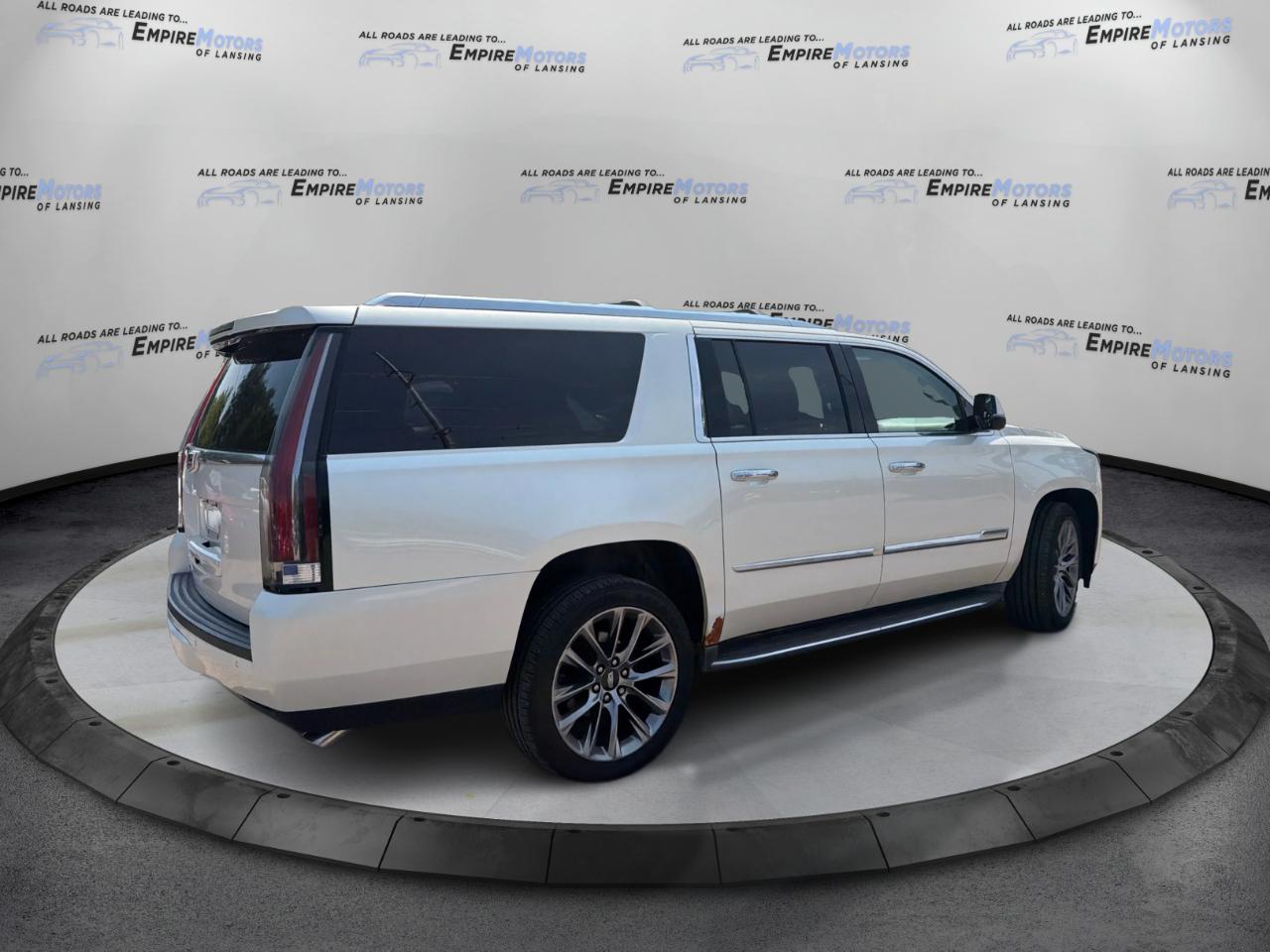 Cadillac Escalade ESV Luxury 4WD 2015