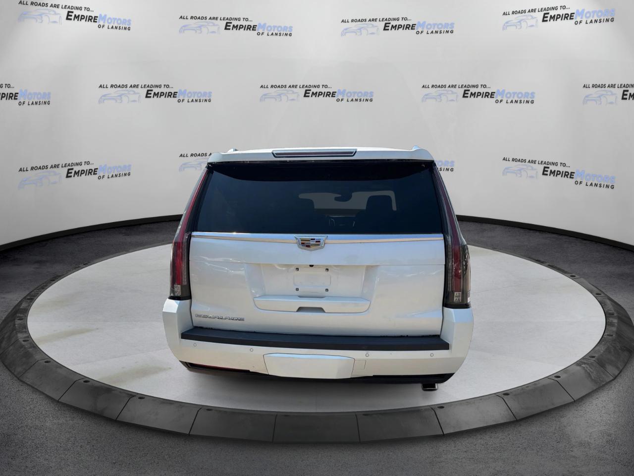 Cadillac Escalade ESV Luxury 4WD 2015