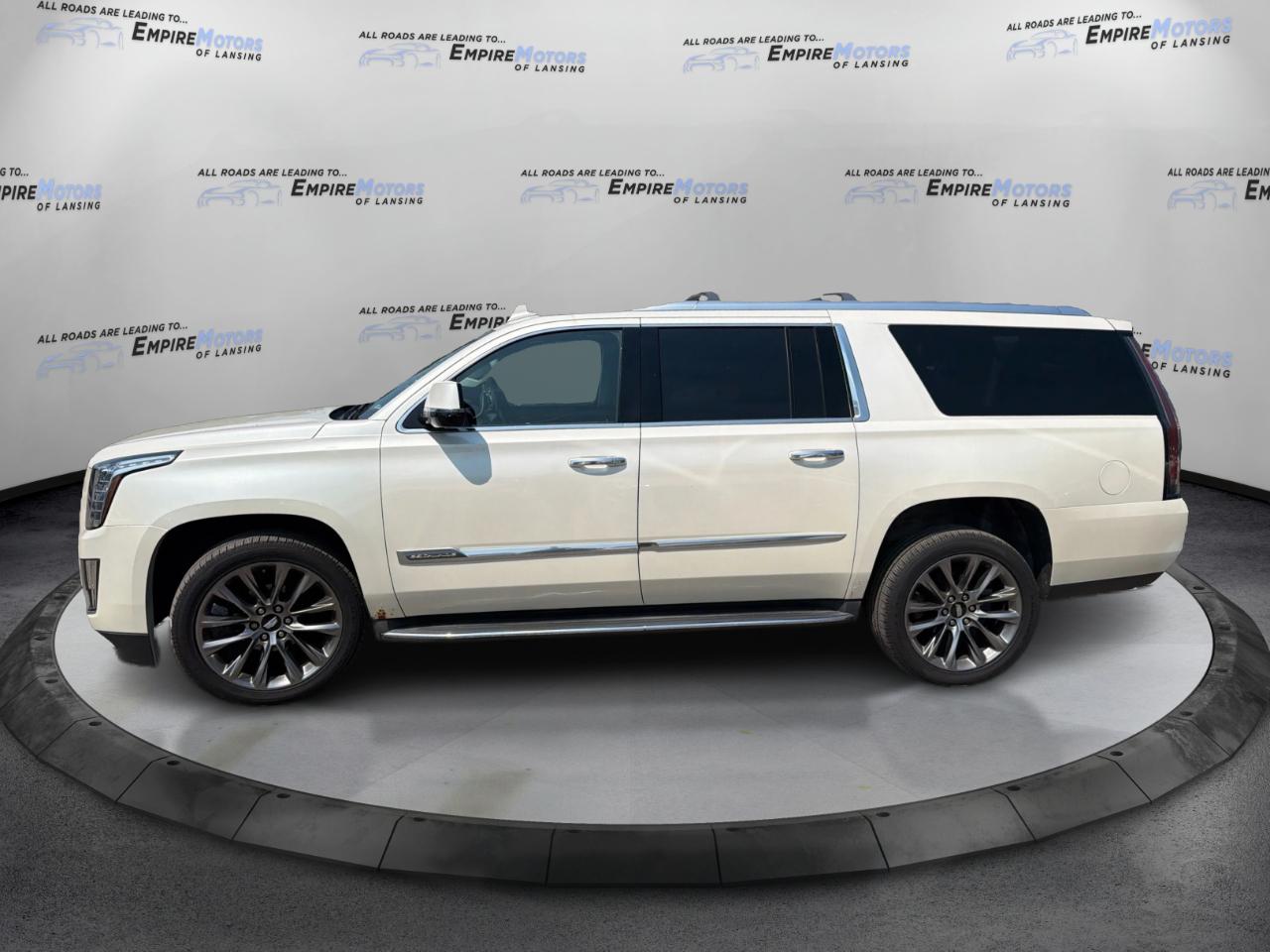 Cadillac Escalade ESV Luxury 4WD 2015