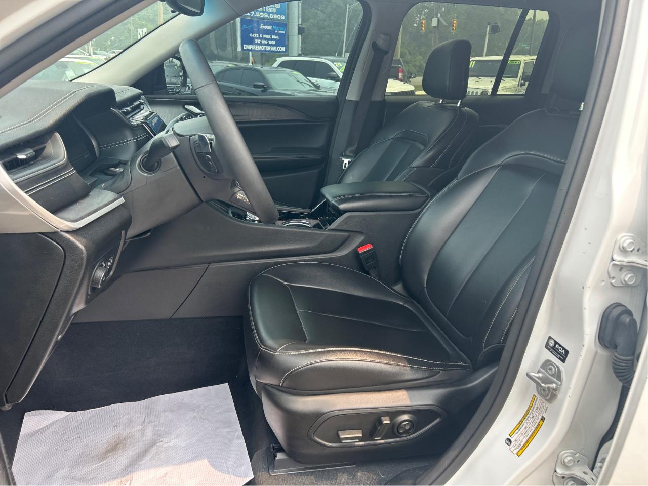 Jeep Grand Cherokee Limited 4WD 2023
