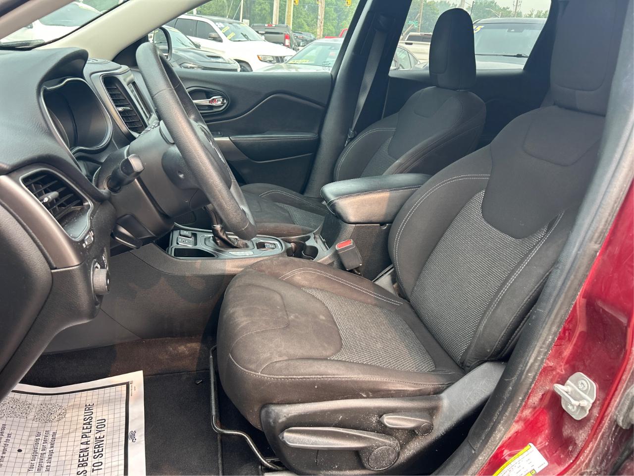 Jeep Cherokee Latitude FWD 2019
