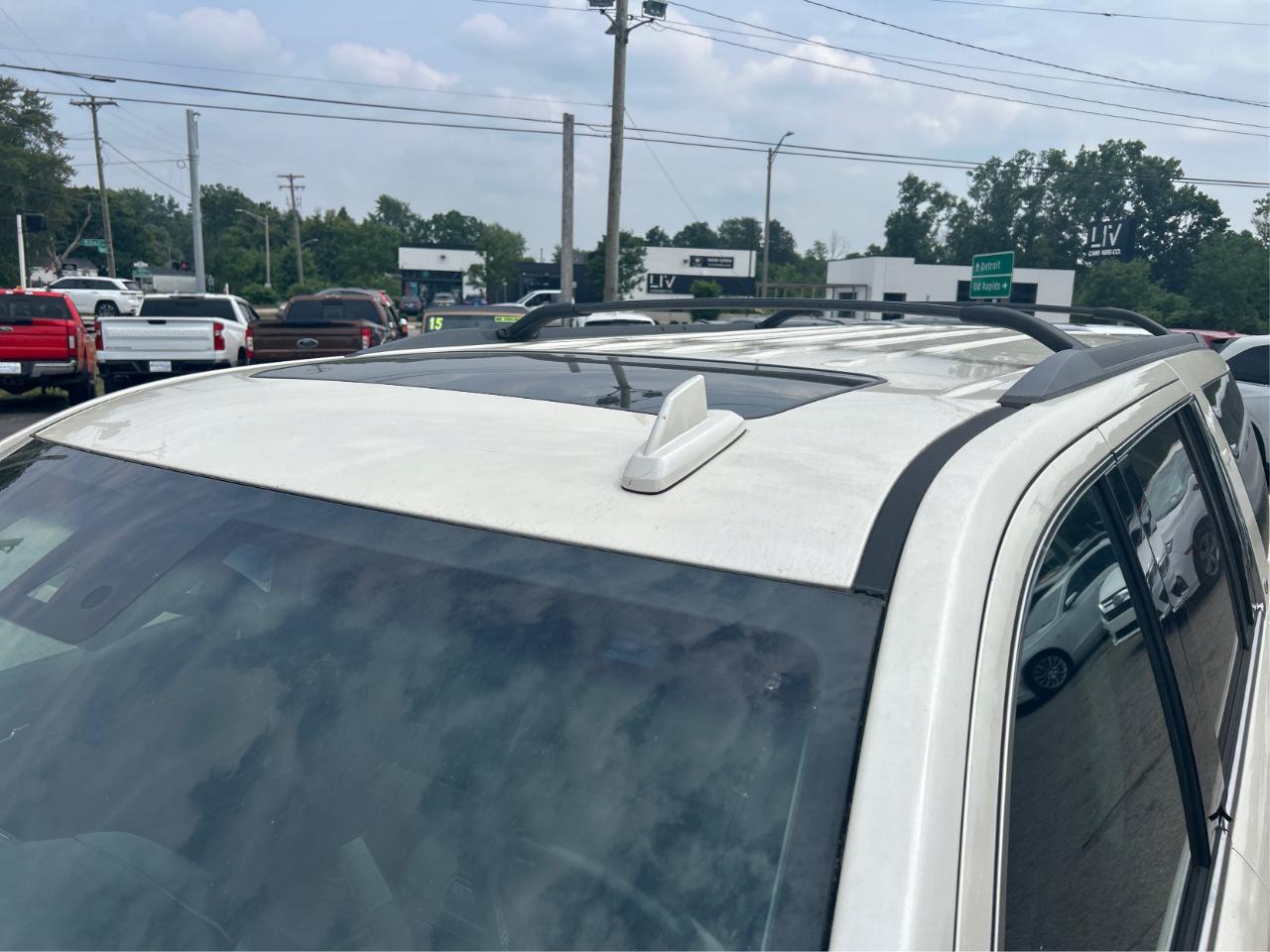 Chevrolet Suburban LT 1500 4WD 2015