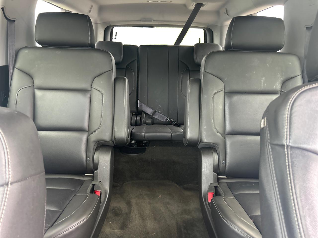 Chevrolet Suburban LT 1500 4WD 2015