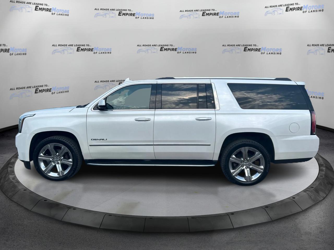 GMC Yukon XL Denali 4WD 2020