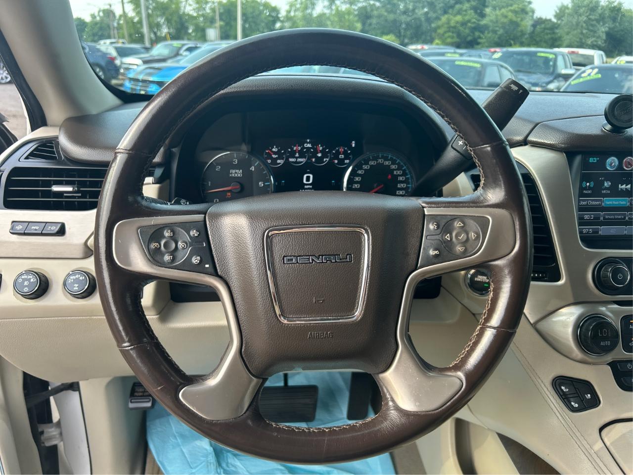 GMC Yukon XL Denali 4WD 2020