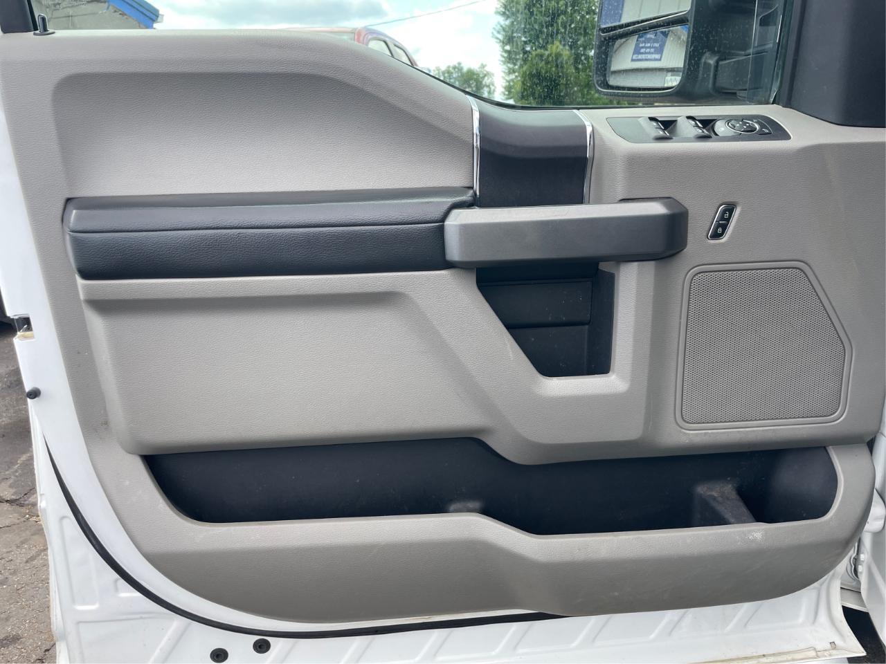 Ford F-150 Lariat SuperCrew 6.5-ft. Bed 4WD 2017