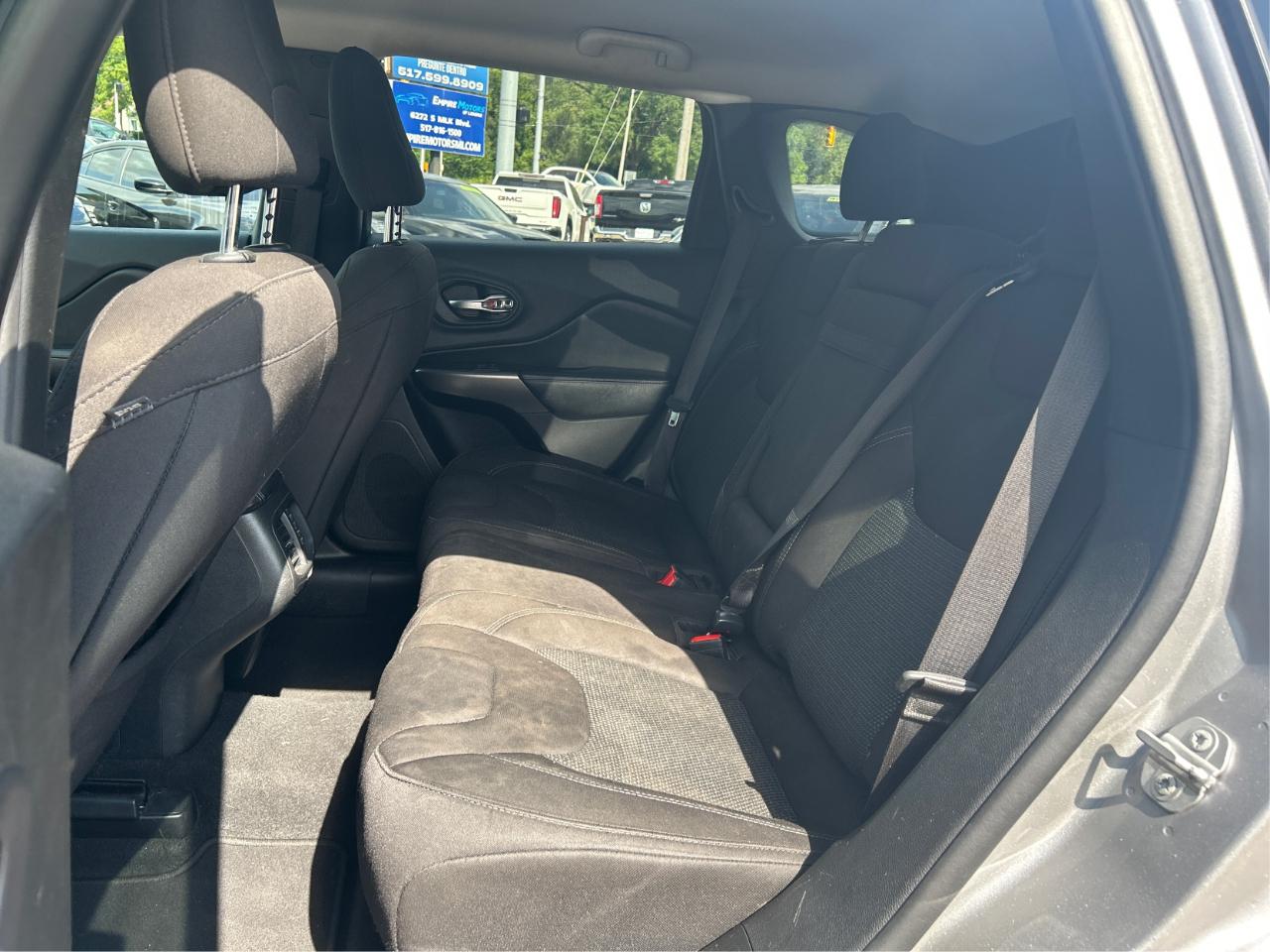 Jeep Cherokee Latitude FWD 2019