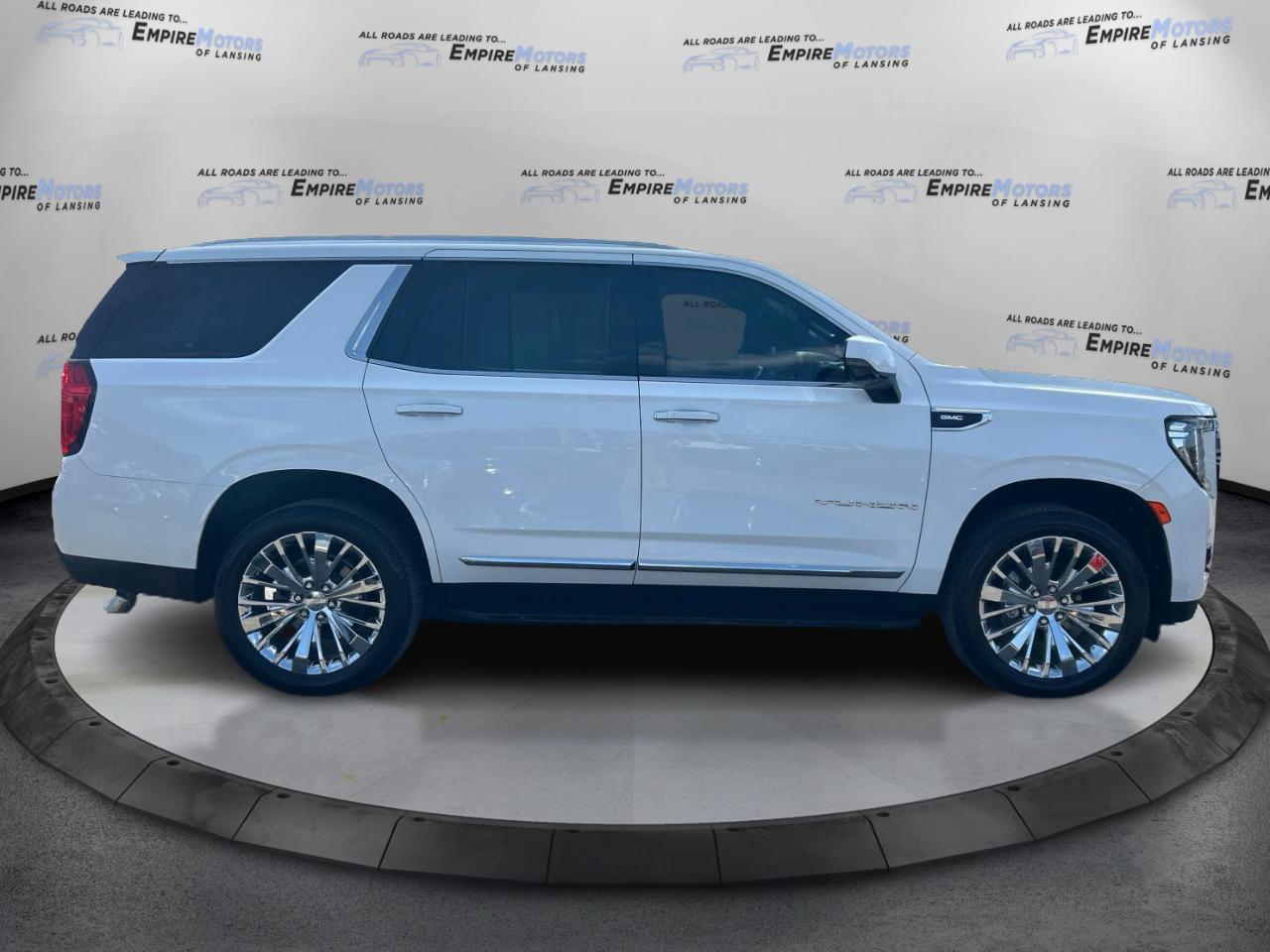 GMC Yukon 4dr 4WD SLT 2022