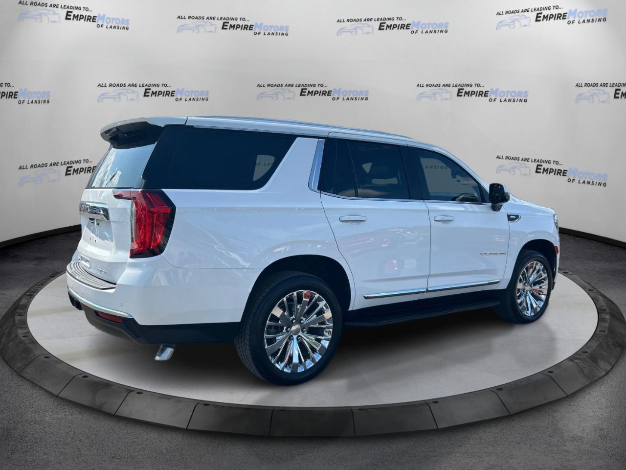 GMC Yukon 4dr 4WD SLT 2022