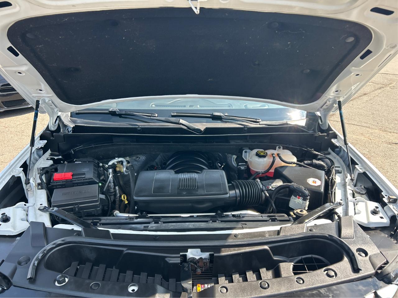 GMC Yukon 4dr 4WD SLT 2022