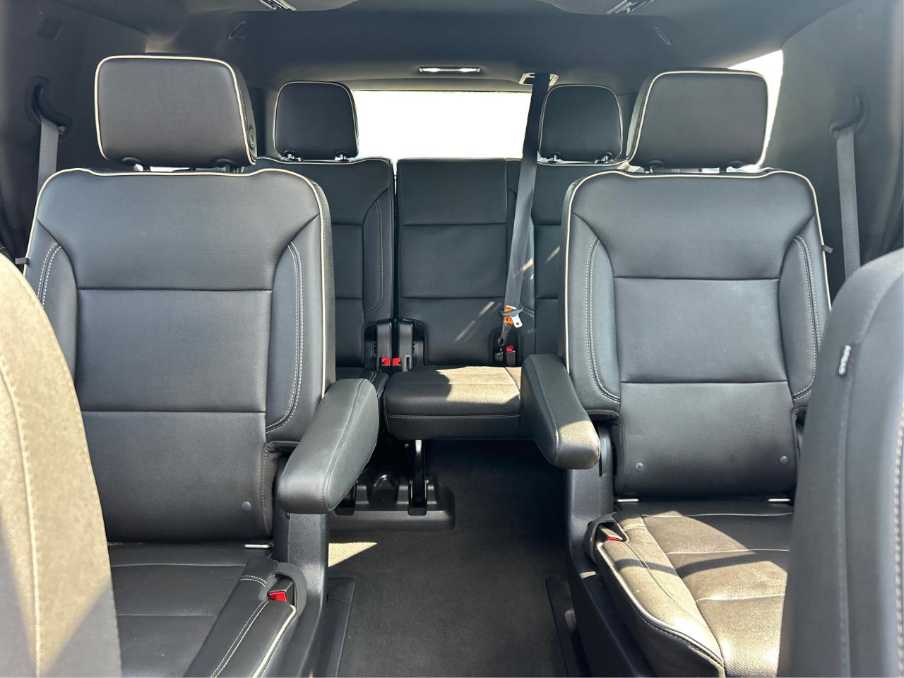 GMC Yukon 4dr 4WD SLT 2022