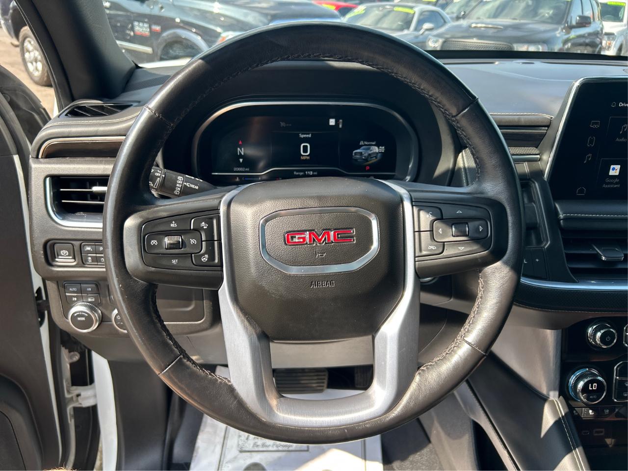 GMC Yukon 4dr 4WD SLT 2022