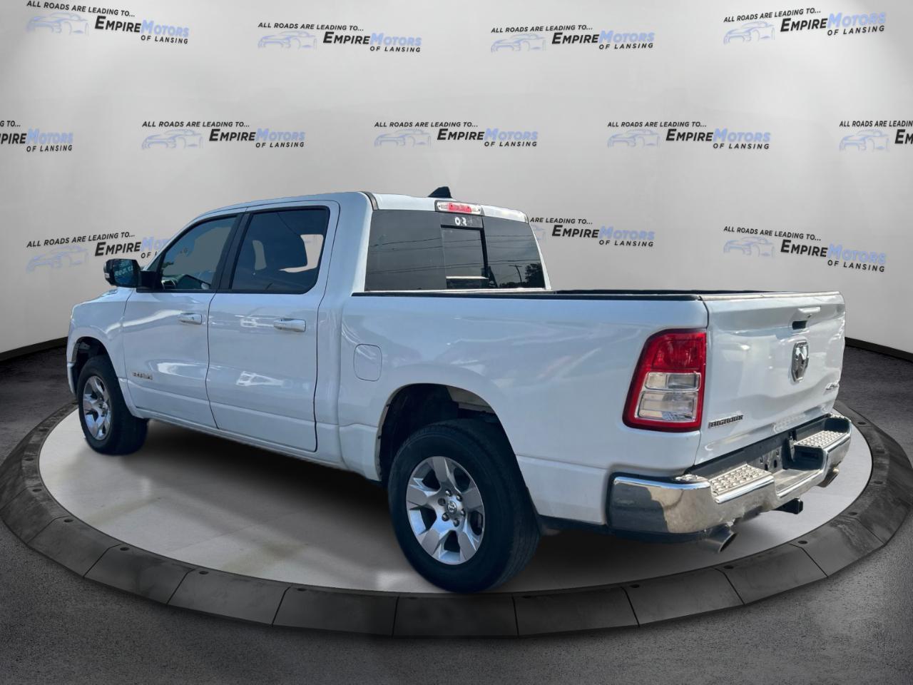 RAM 1500 Big Horn Crew Cab SWB 4WD 2022