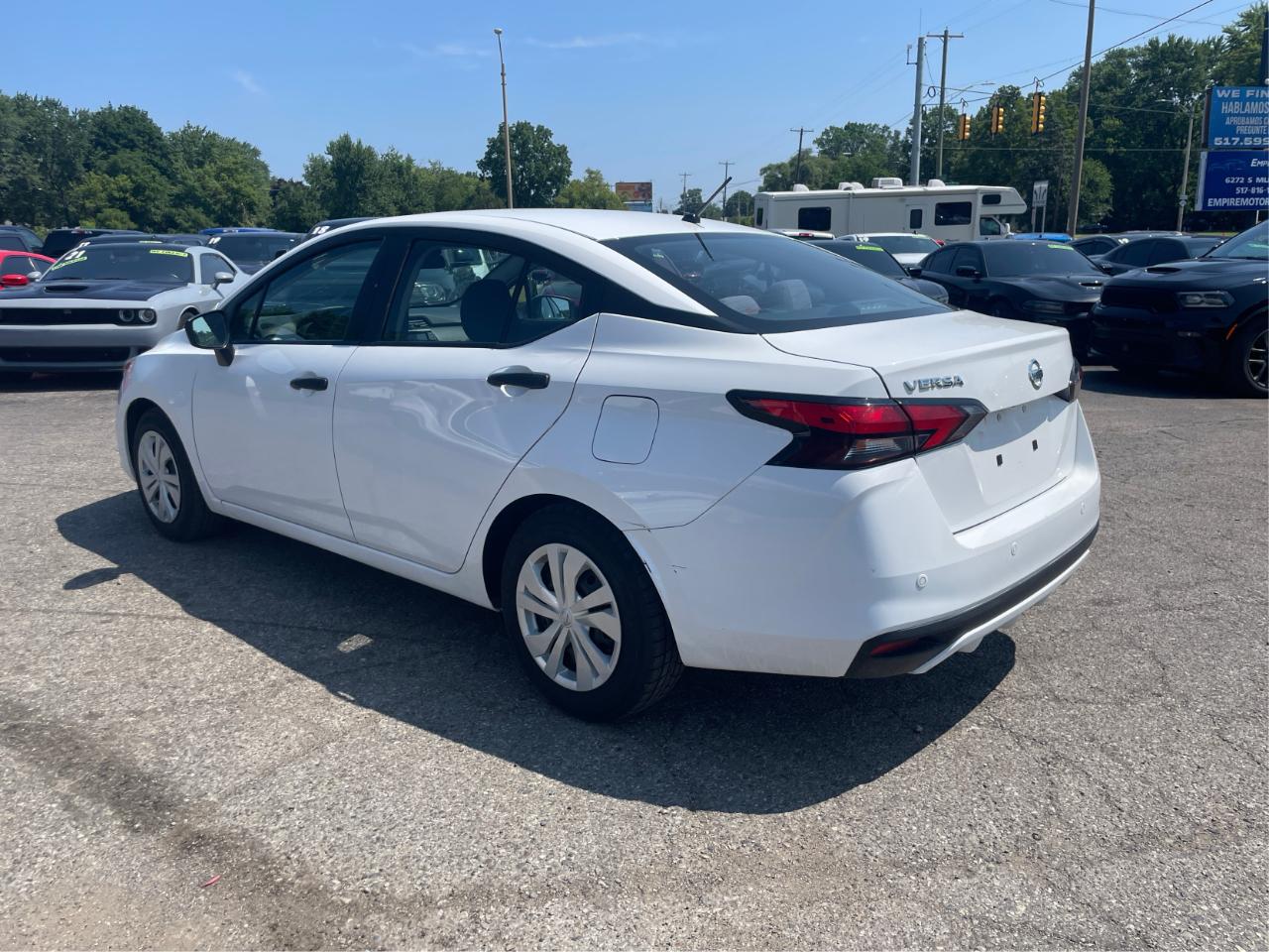Nissan Versa S CVT 2021