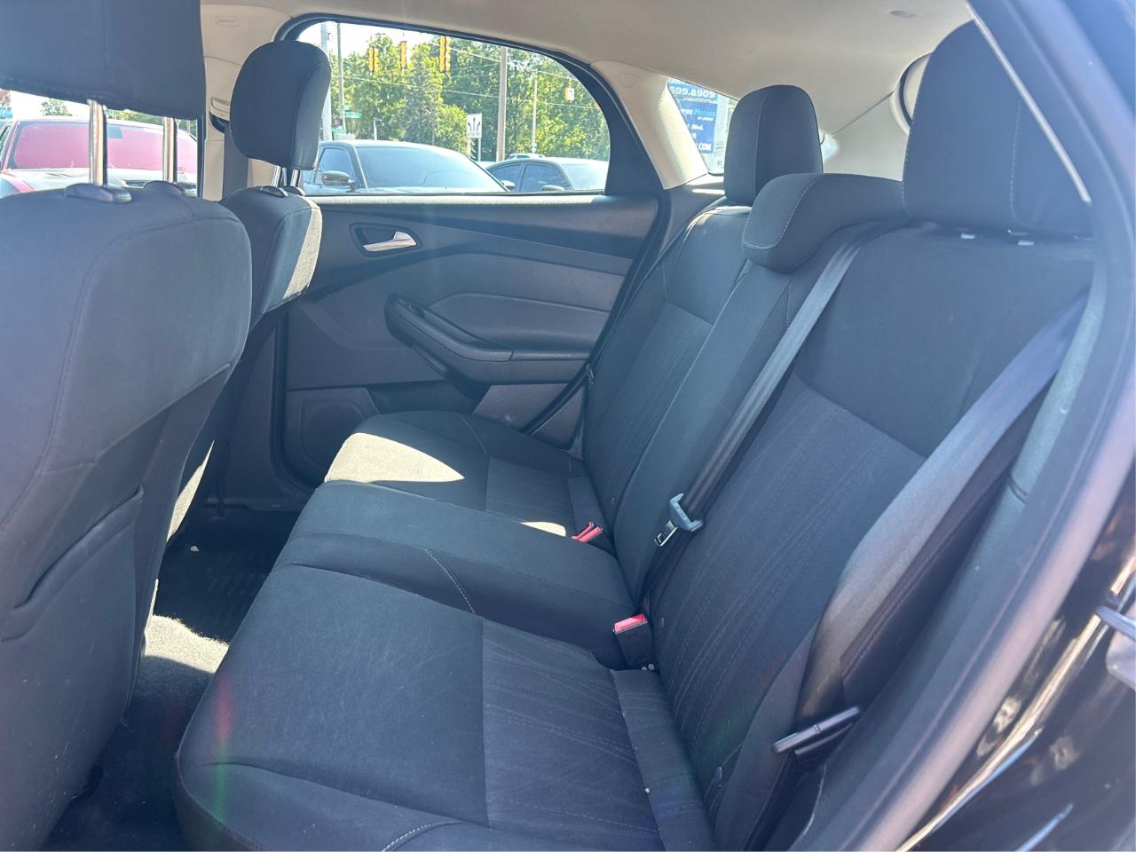 Ford Focus SE Hatch 2015