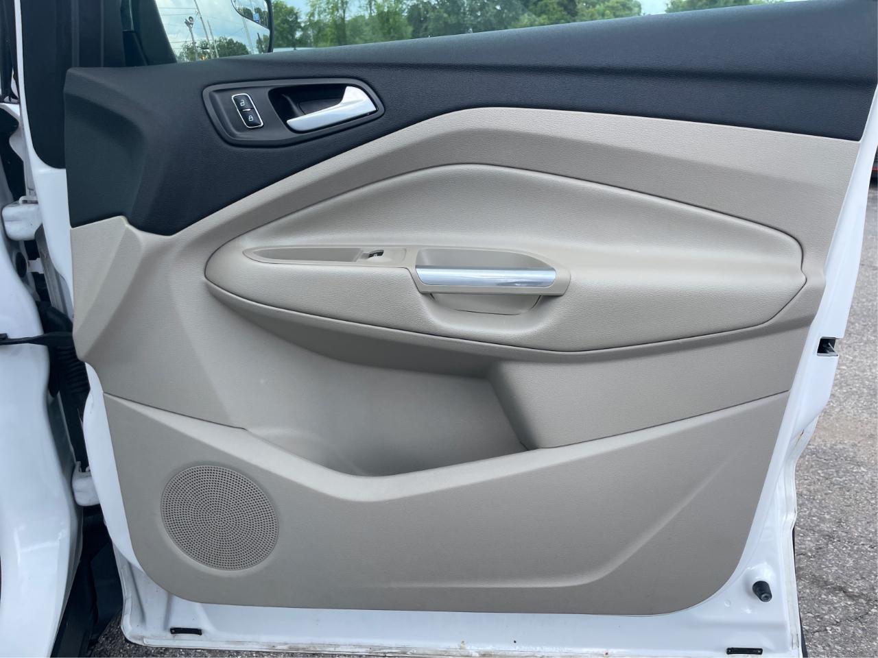 Ford Escape SE FWD 2016