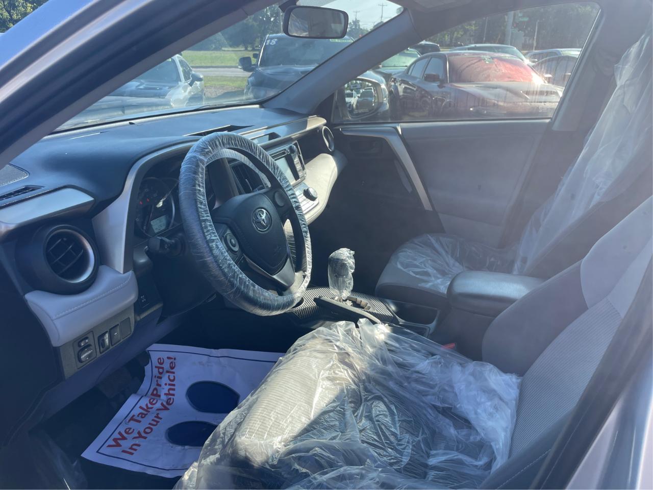 Toyota RAV4 XLE AWD 2013