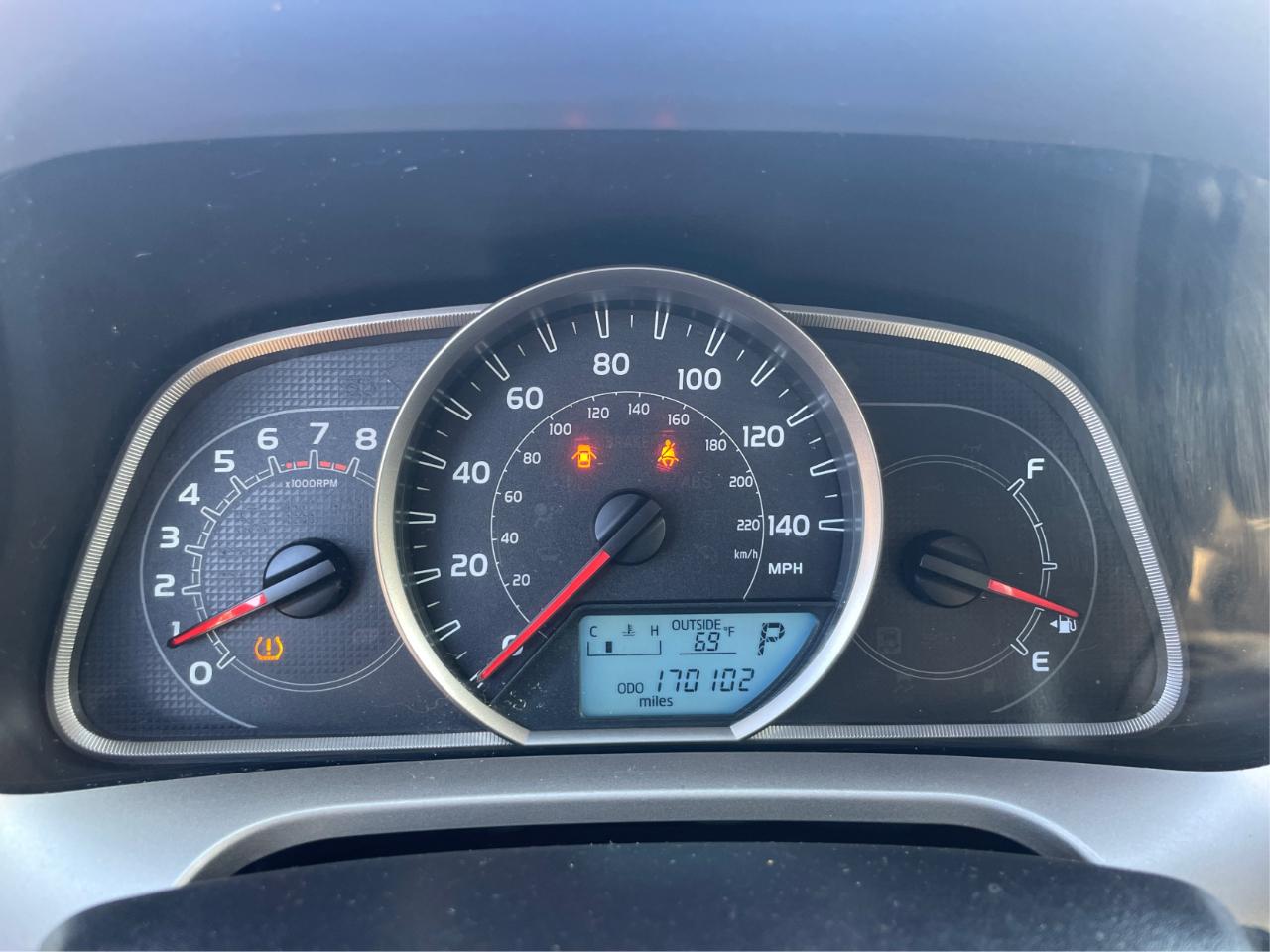 Toyota RAV4 XLE AWD 2013