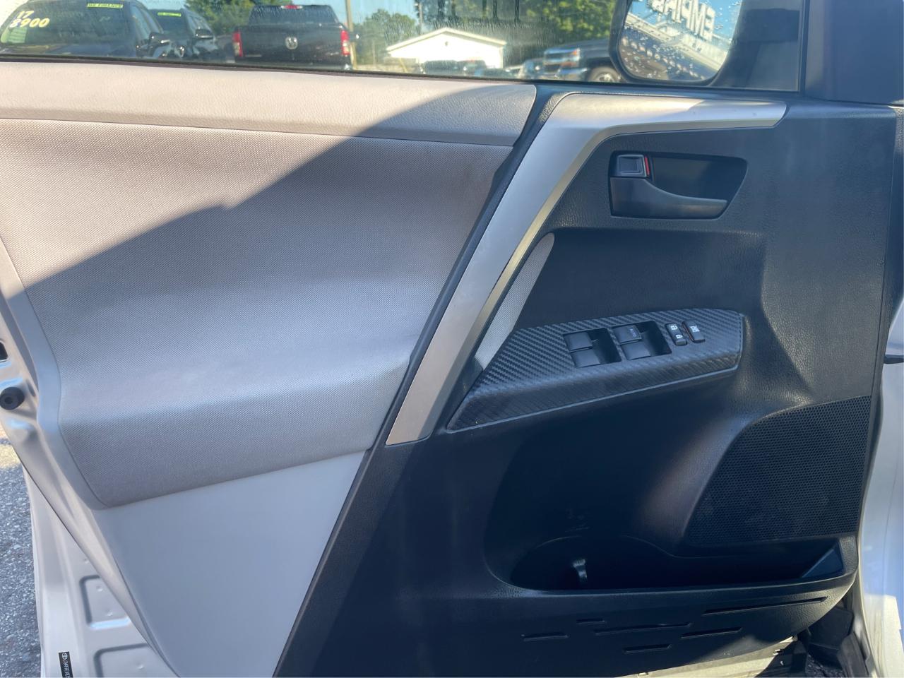 Toyota RAV4 XLE AWD 2013