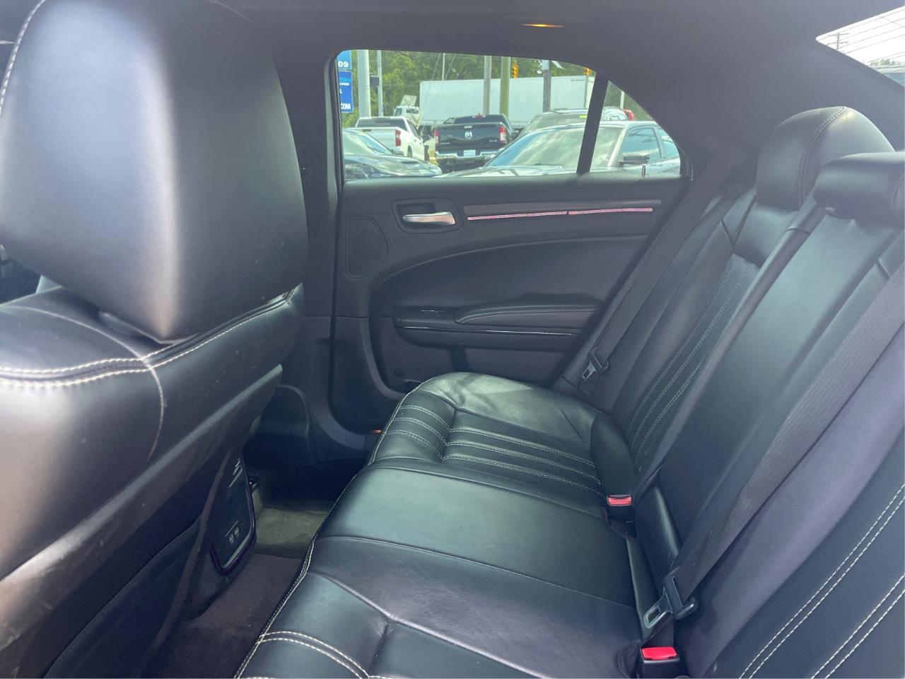 Chrysler 300 S V6 AWD 2015