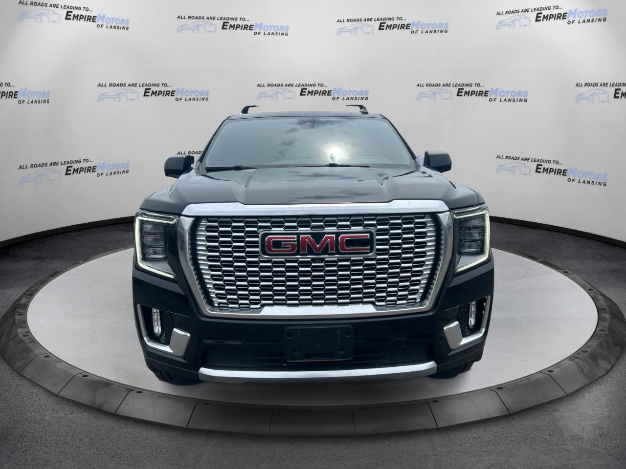 GMC Yukon Denali 4WD 2021