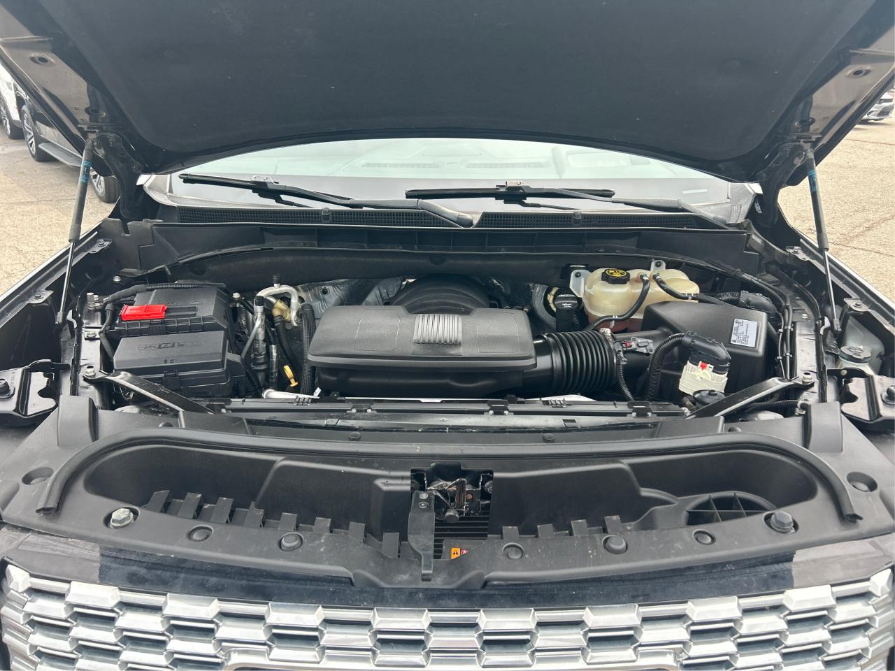 GMC Yukon Denali 4WD 2021
