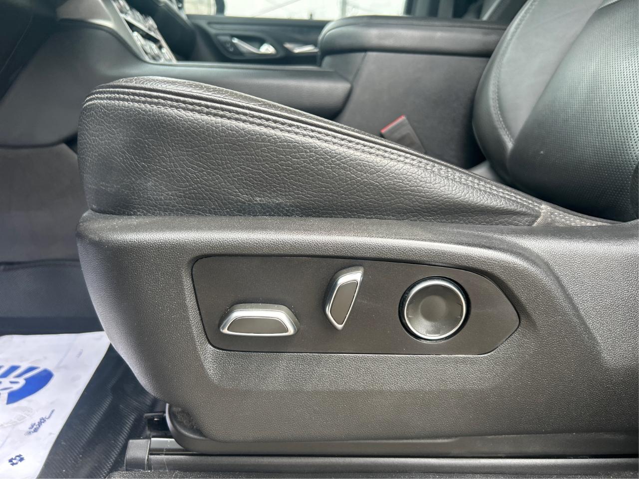 GMC Yukon Denali 4WD 2021