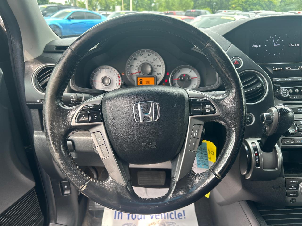 Honda Pilot Touring 4WD 5-Spd AT with DVD 2013