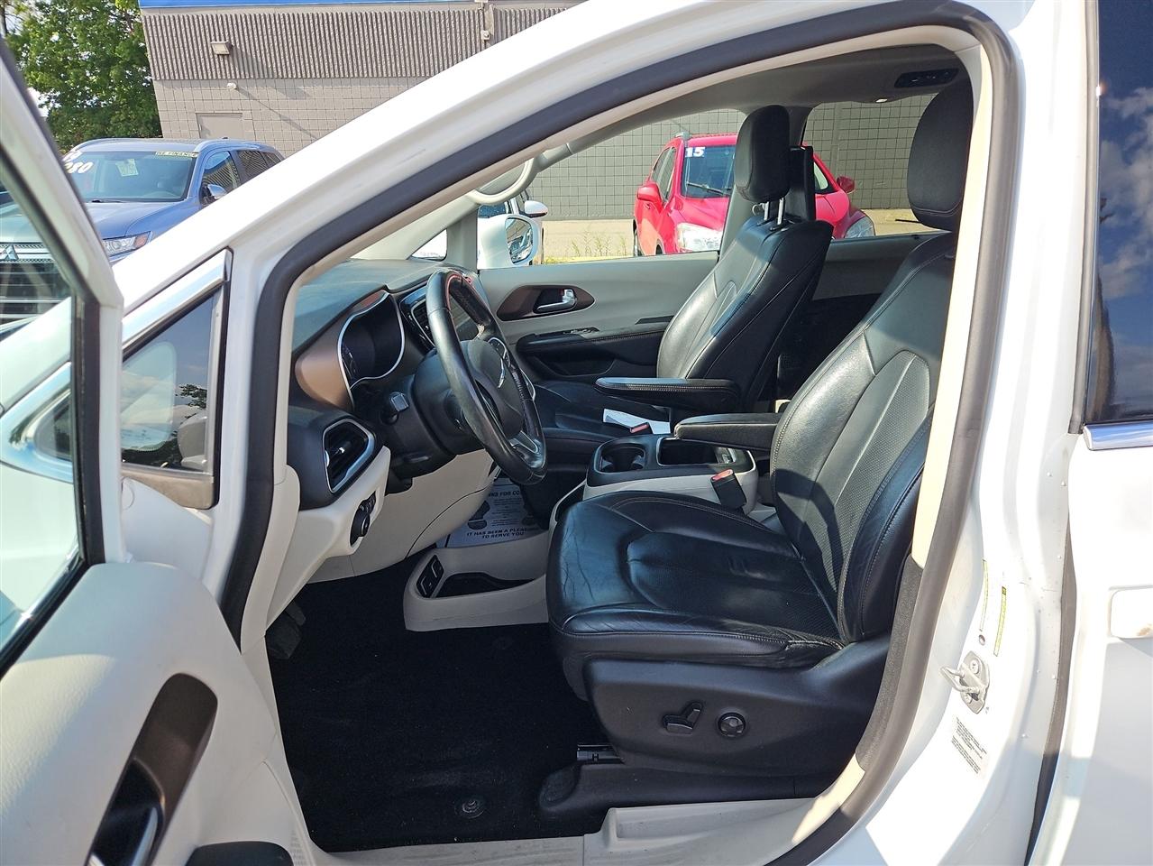Chrysler Pacifica Touring-L Plus 2018