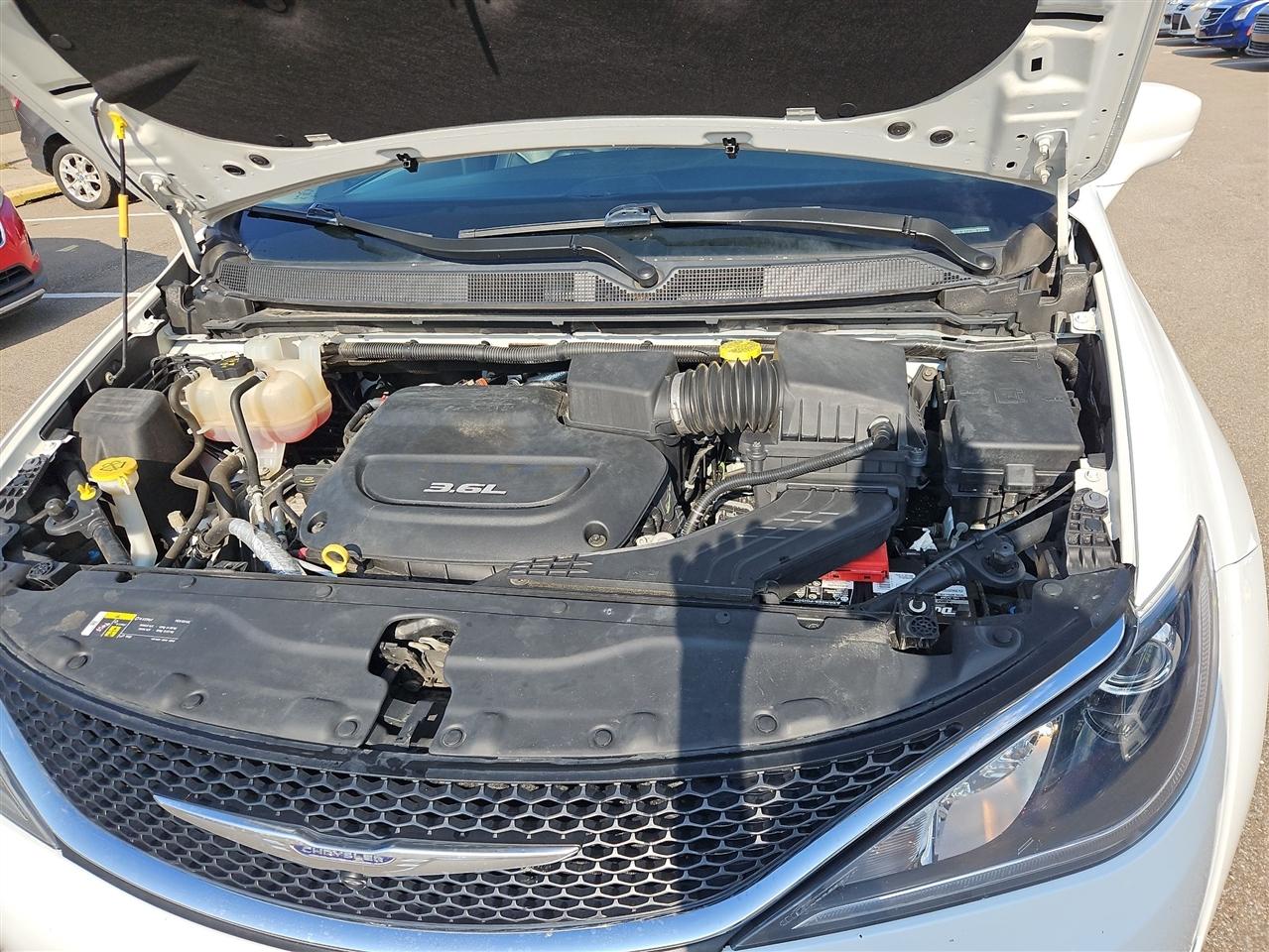 Chrysler Pacifica Touring-L Plus 2018