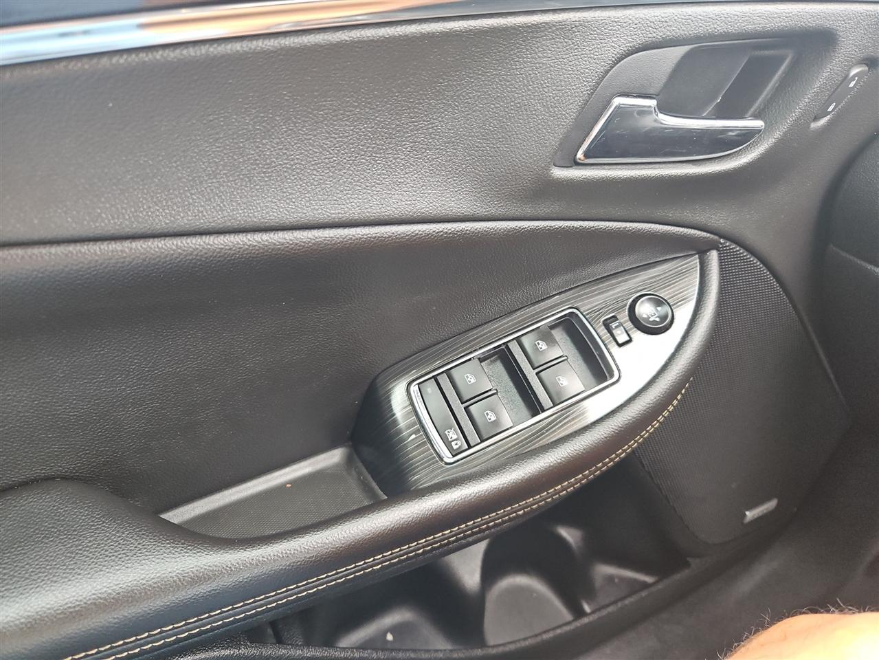 Chevrolet Impala LT 2019