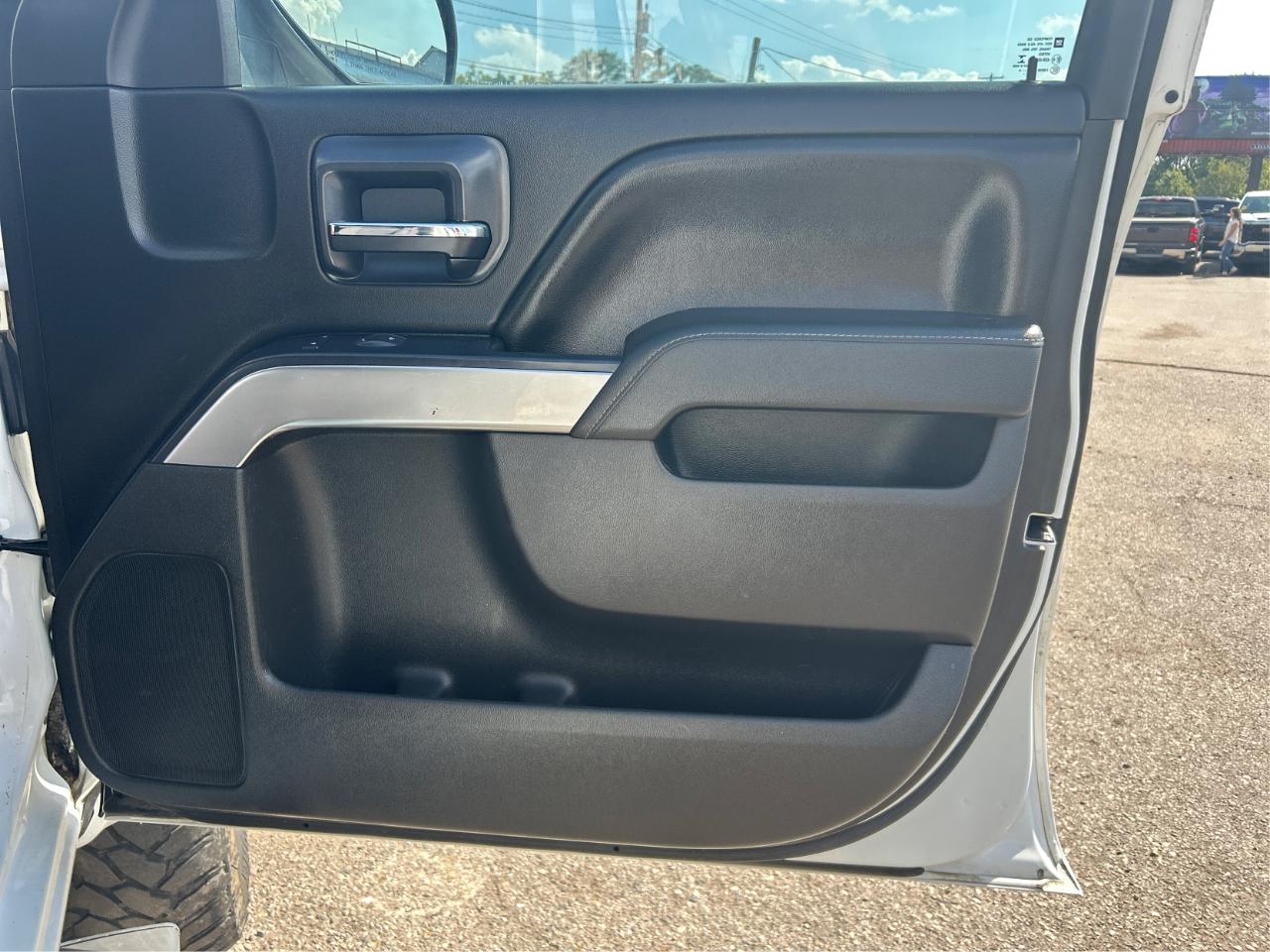 Chevrolet Silverado 1500 LT Crew Cab Long Box 4WD 2015