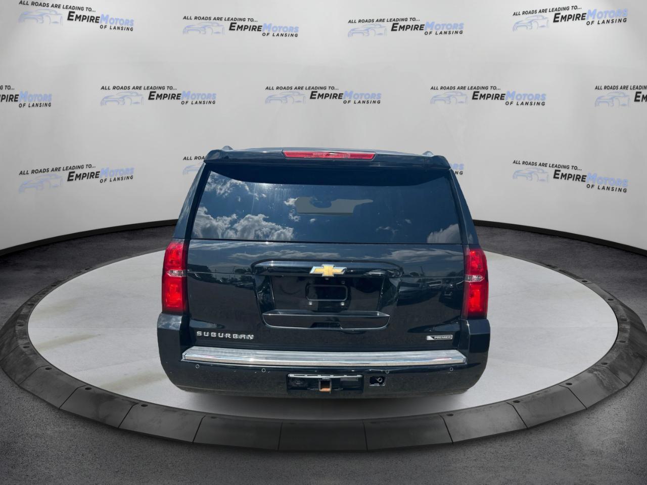 Chevrolet Suburban Premier 4WD 2017