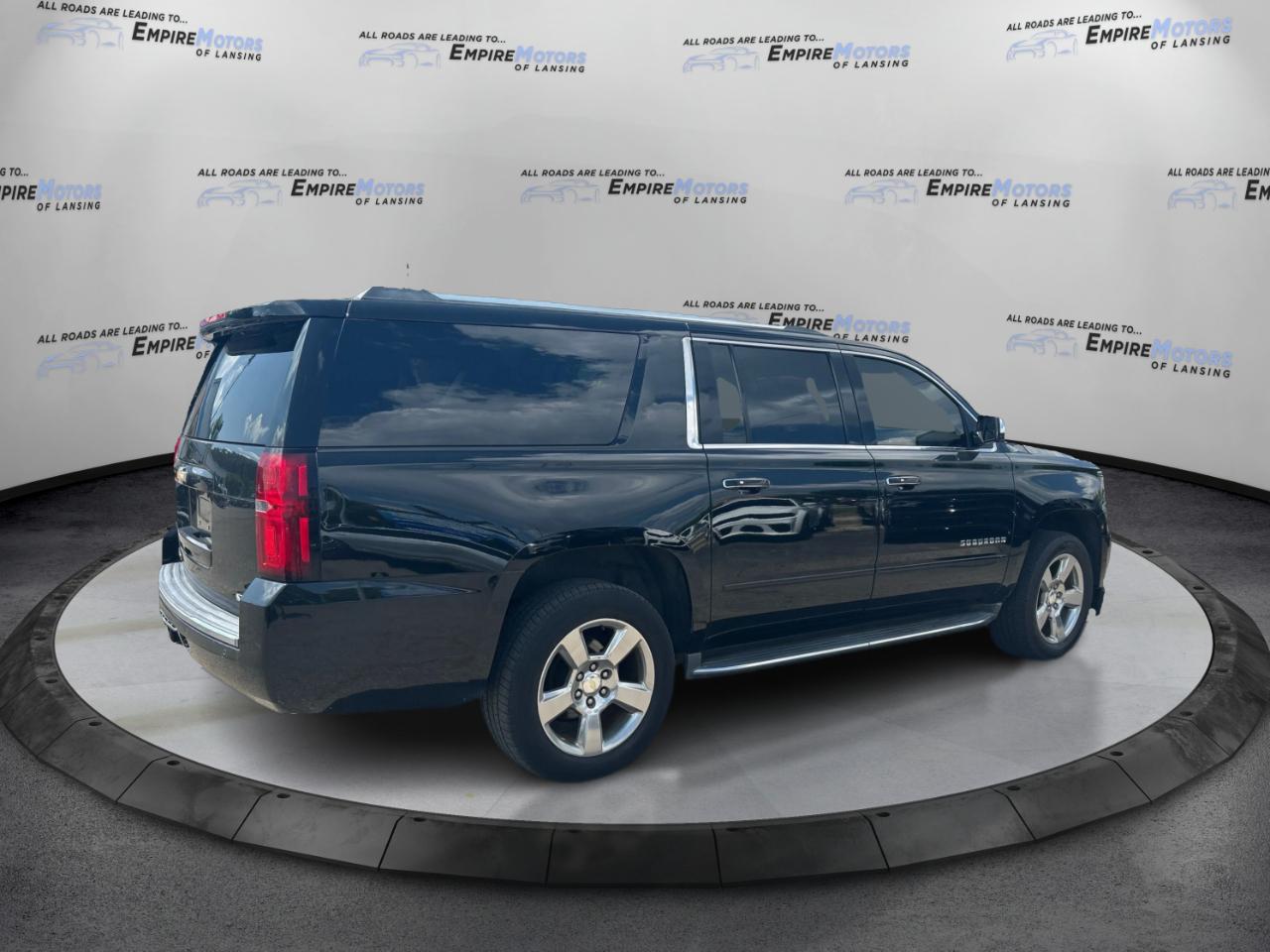 Chevrolet Suburban Premier 4WD 2017