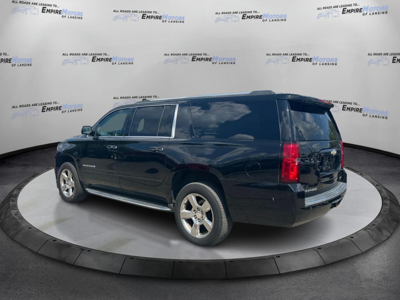 Chevrolet Suburban Premier 4WD 2017