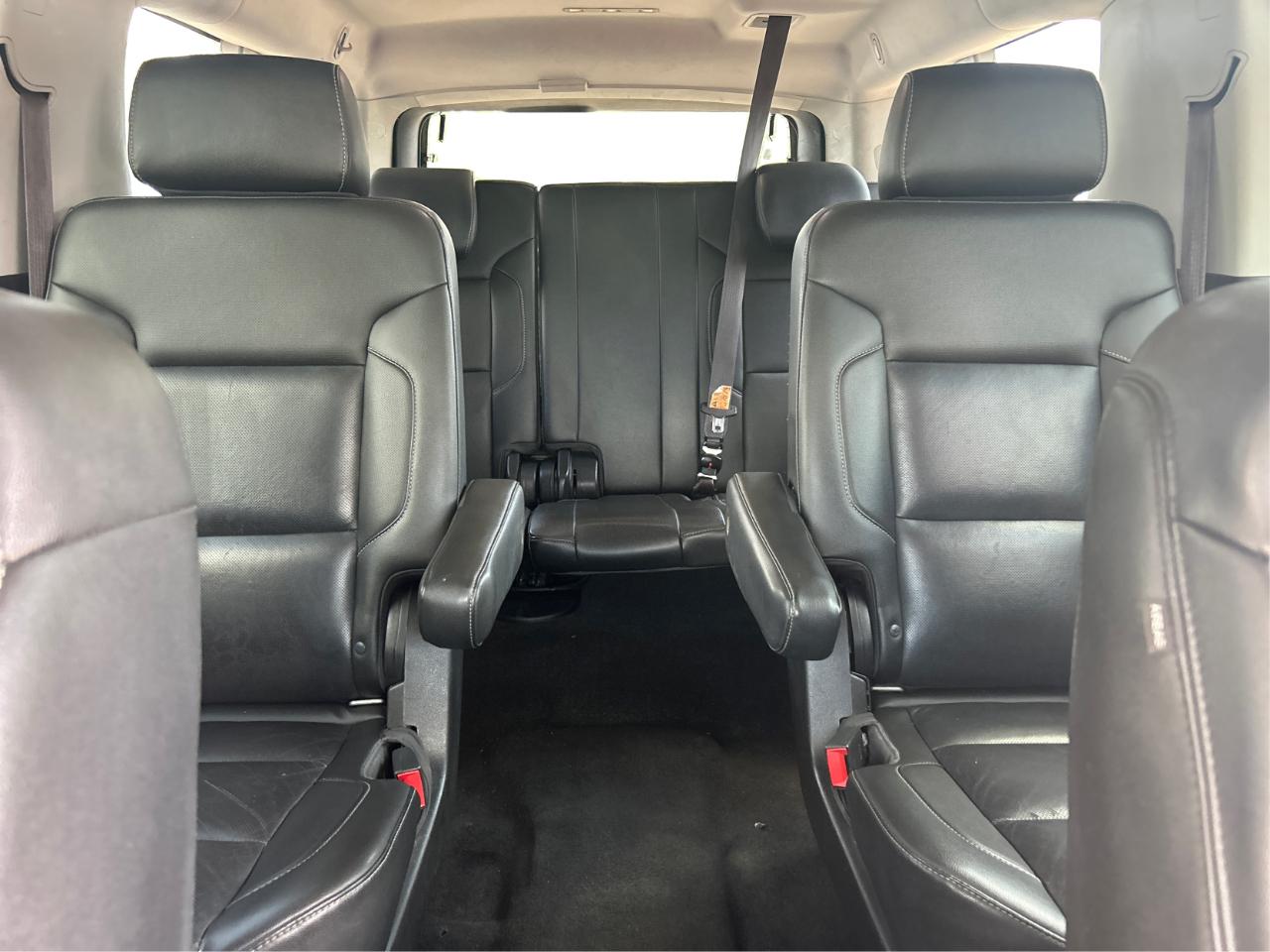 Chevrolet Suburban Premier 4WD 2017