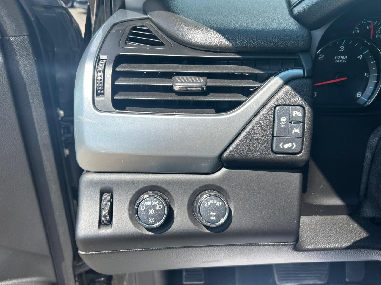 Chevrolet Suburban Premier 4WD 2017