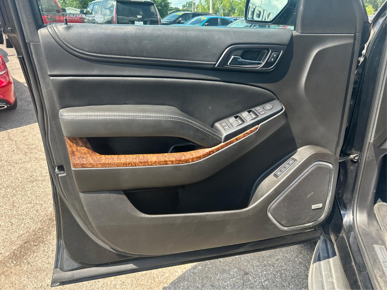 Chevrolet Suburban Premier 4WD 2017