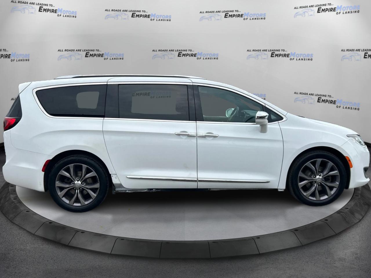 Chrysler Pacifica Limited 2019
