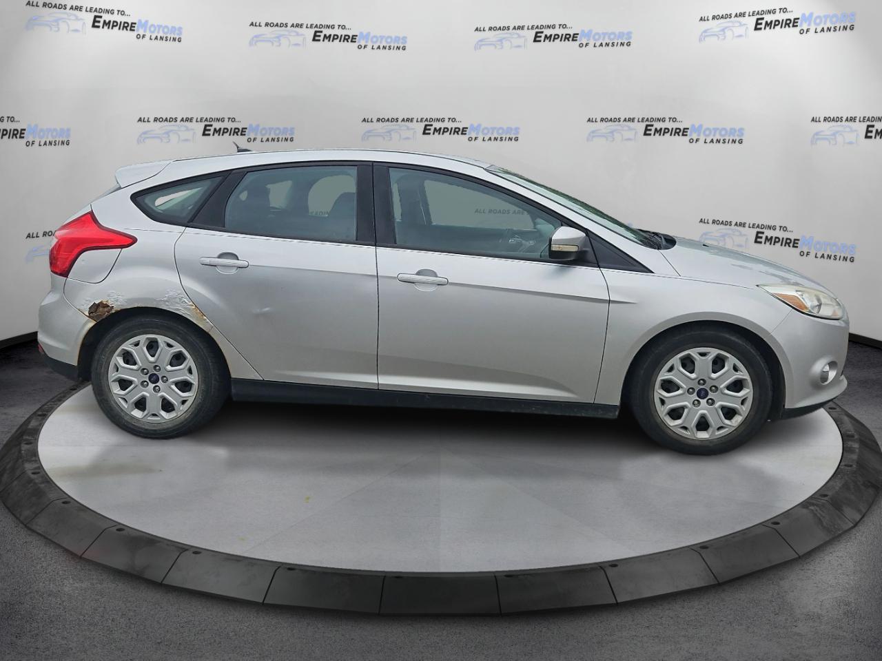 Ford Focus SE 2012