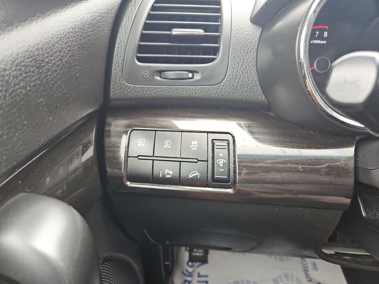 Kia Sorento LX 2WD 2011